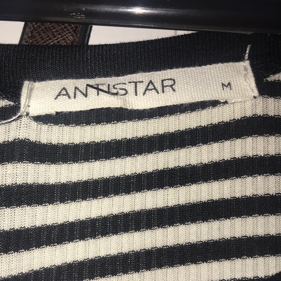 Black mock sweater - Picture 2 of 3